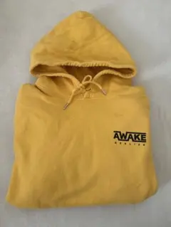 AWAKE イエロー フード付きパーカー