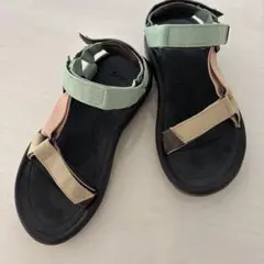 Item thumbnail for item 43c35117-76cd-4308-b9ac-2e1cbd34d0e5