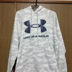UNDER ARMOUR 迷彩柄パーカー LG