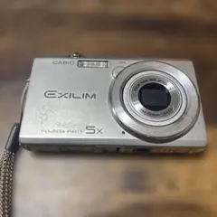 CASIO EXILIM コンパクトデジタルカメラ 本体のサムネイル