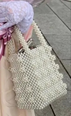 Item thumbnail for item 758b901b-d4ba-427a-a75b-109e6fa9d3c2