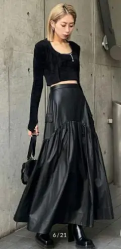 EMODA【WEB限定】フェイクレザーロングスカート（ブラック）