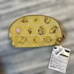 ディズニーランド くまのプーさん クラシックプー　ポーチ　新品未使用　タグ付きのサムネイル