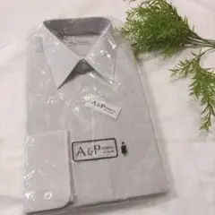 【訳ありにてお値打ち！新品】ホワイトストライプフォーマルシャツ