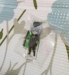 ツイステ　シルバー　アクリルスタンド