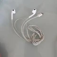 Lightning接続 有線イヤホン ホワイト