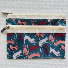 【新品】LeSportsac 猫柄 2段ファスナー ポーチのサムネイル