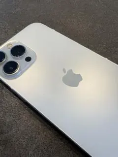 iPhone 13 pro maxホワイト 本体