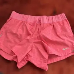 Nike DRI-FIT ピンク ショートパンツ L