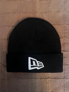 ニット帽　ビーニー　White