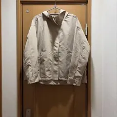フード付き ベージュのサムネイル
