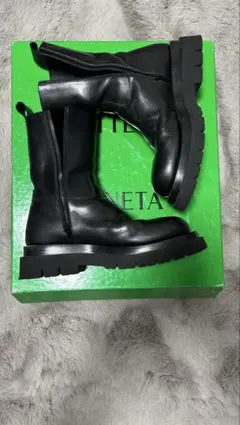 【希少】BOTTEGA VENETA lug boot full zipのサムネイル