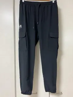 UNDER ARMOUR バイブウーブン カーゴパンツ