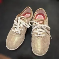 Reebok グリッター ベージュ ゴールドスニーカー