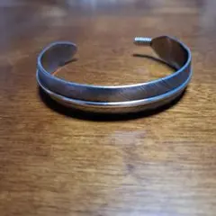 ナバホ LENA PLATERO シルバーフェザーバングル