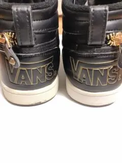 VANSキッズスニーカー  ハイカットスニーカー