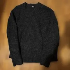 ユニクロフラッフィVネックセーター