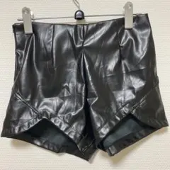 【美品】スピリットSPIRIT フェイクレザー ショートパンツ 黒 モード