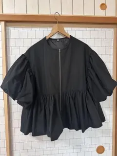 coca パリフワバルーンギャザージャケット　Mサイズ