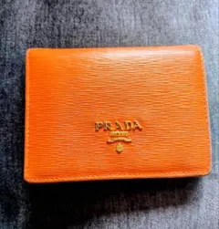 PRADA エピレザー 二つ折り財布 オレンジ