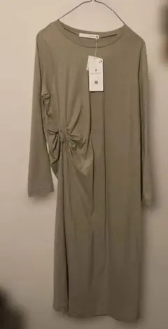 新品未使用　Bou Jeloud グレー サイドスリット長袖カットソーワンピース