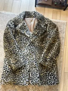 ヒョウ柄ファーコート ダブルブレストのサムネイル