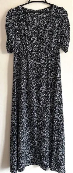 小花柄　シフォンロングワンピース