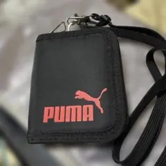 PUMA ネックストラップ付き 二つ折り財布