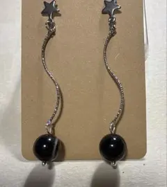 星型と天然石のエレガントなピアス