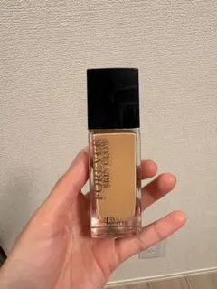 Dior フォーエヴァー スキン グロー 2W