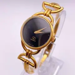 不動品 GUCCI レディース 腕時計 バングルウォッチ スイス製 クォーツ