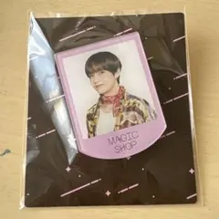 BTS MAGIC SHOP アクリルバッジ
