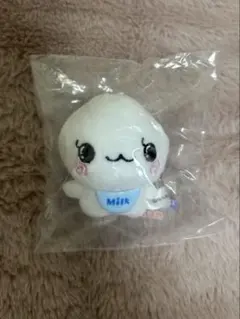 しずくちゃん　ガチャガチャ　みるみるちゃん　マスコット　ぬいぐるみ