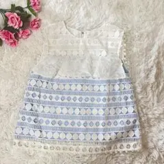chesty 定価14300円　トップス　レース刺繍　チェスティ ポンポン　水色のサムネイル