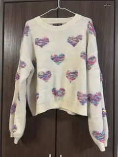 ハート柄クリーム色ニットセーター