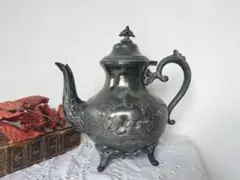 外交官からの拝領品】ハンドメイド 真鍮・銀メッキ ティーポット 希少アンティーク 外交官からの拝領品】ハンドメイド 真鍮・銀メッキ ティーポット 希少