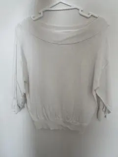 GU オフショルダー ホワイトニット　七分袖