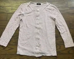 赤と白のストライプ カーディガンとTシャツのアンサンブルのサムネイル
