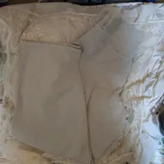 【新品未使用】UNIQLO タックワイドパンツ　大きいSize