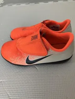 【値下げ】Nike サッカー　トレーニングシューズ　17cm
