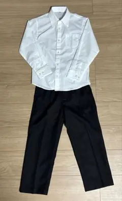 美品♡130 ホワイトシャツとブラックパンツセット