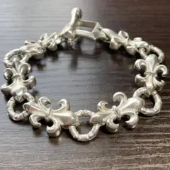 【早い者勝ち】Chrome HeartsシルバーブレスレットFLERBSフレア 早い者勝ち】Chrome HeartsシルバーブレスレットFLERBSフレア | Mercari