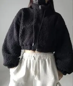 me+em select ジップアップハイネックショートボアブルゾン　ブラック
