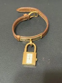 エルメス　HERMES ケリーウォッチ　ゴールド　週末値下げのサムネイル