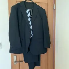 LES MUES ネイビー ストライプスーツ ネクタイ付き