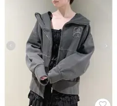 ボリュームパーカー　2025年型