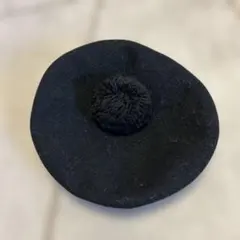 黒いポンポン付きベレー帽 サイズ52