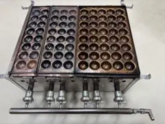 超メルカリ市再出品　人気の銅板　ガス式たこ焼き器 3プレート 18穴　大幅値下げ 楽天市場】たこ焼き器 ガス式 業務用 銅 たこ焼き台 4連セット
