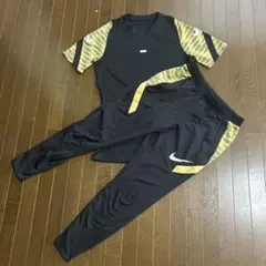 Nike サッカー上下セット ブラック/ゴールド　Ｍ