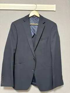 紺　スーツ